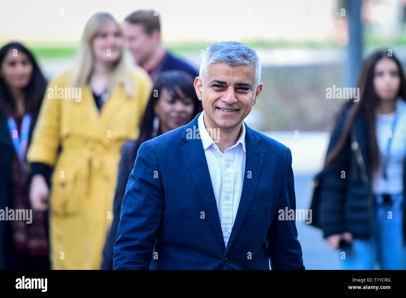 London, UK.  29 March 2019.  Mayor of London, Sadiq Khan, arrives to launch a branded 'We are all Londoners' bus as a it begins a four-day 'advice roadshow' across the capital.  Staff on the bus will visit locations with high numbers of European nationals, offering them guidance on how to apply for Settled Status to remain in the UK following Brexit.  The bus tour coincides with the opening of the Government's EU Settlement Scheme. Credit: Stephen Chung / Alamy Live News Stock Photo