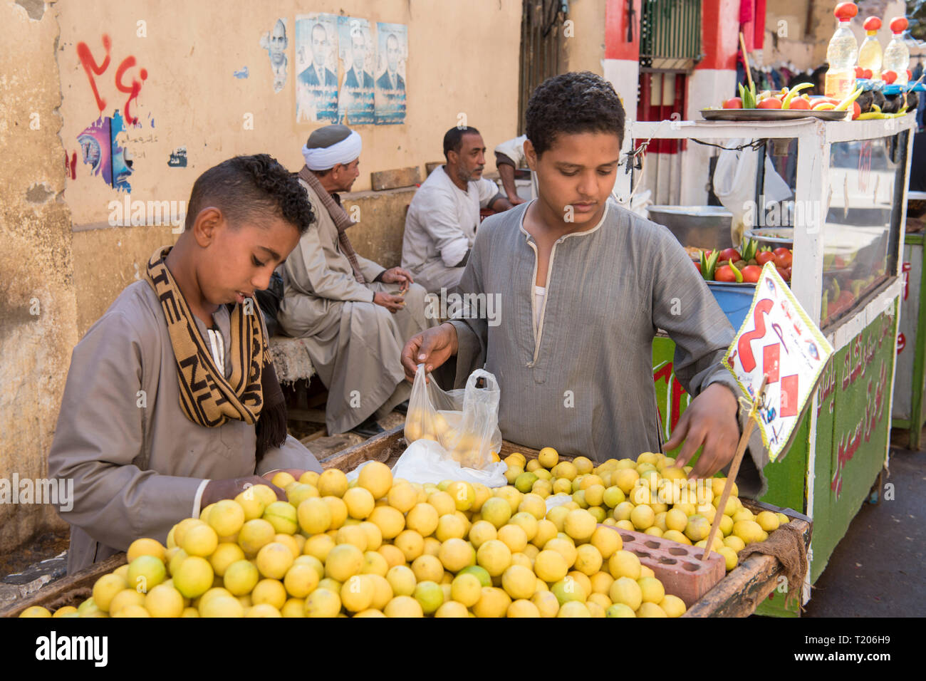 Ägypten, Luxor, im Souk Stock Photo