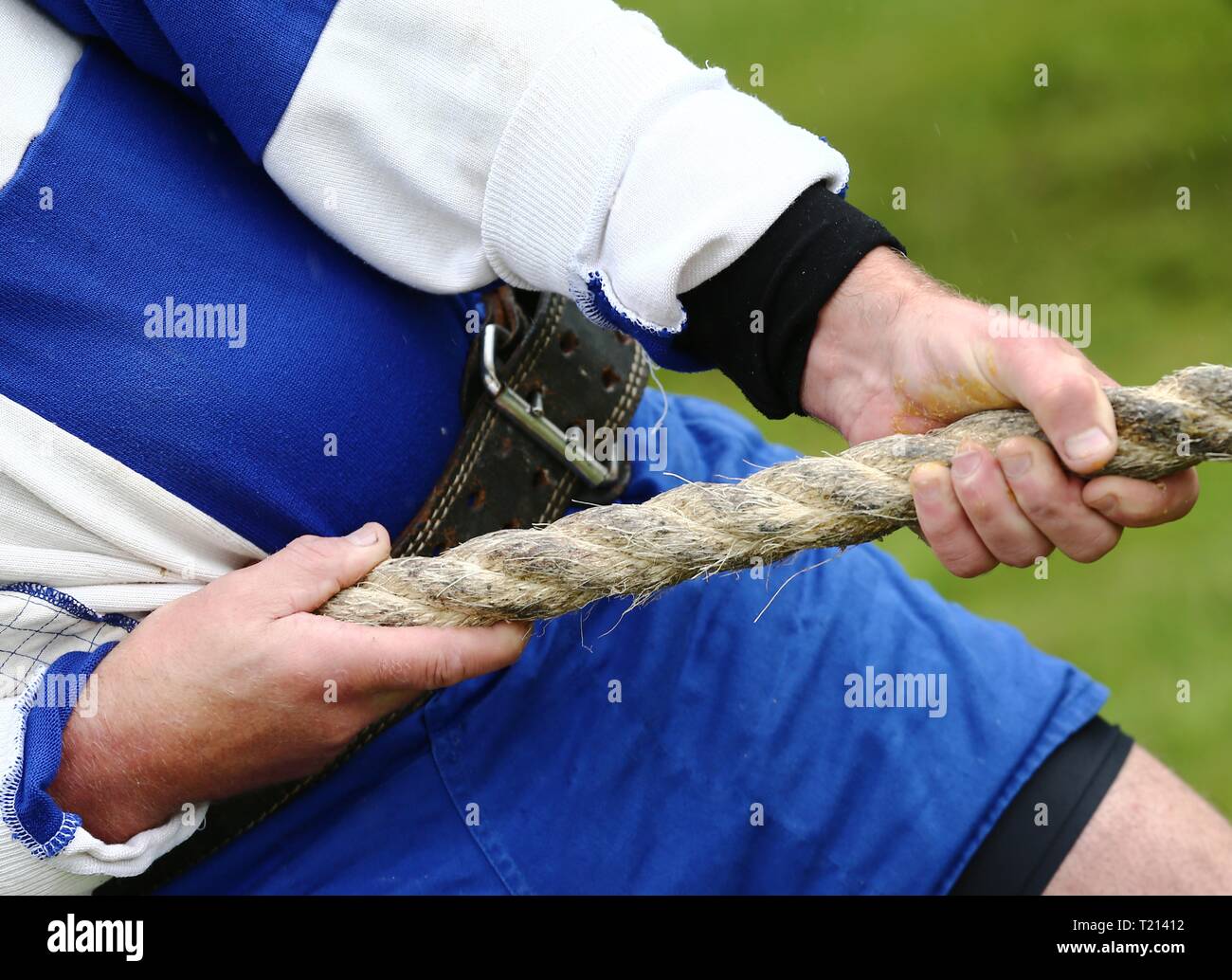 tug-of-war-stock-photo-alamy