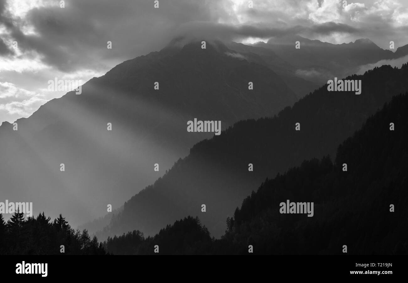 Black and white scenic photos hi-res stock photography and images - Alamy
