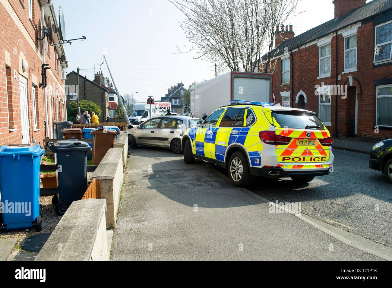 Hull, UK, 30th March 2019, Police Car chase ends in crash on Cranbourne