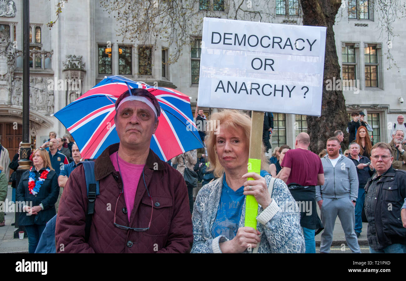 London, UK. 29th Mar, 2019. Pro-Leave supporters attend a rally in Parliament Square on the day that the UK was due to leave the European Union. Pic by Lisa Dawson Rees Credit: Phil Rees/Alamy Live News Stock Photo