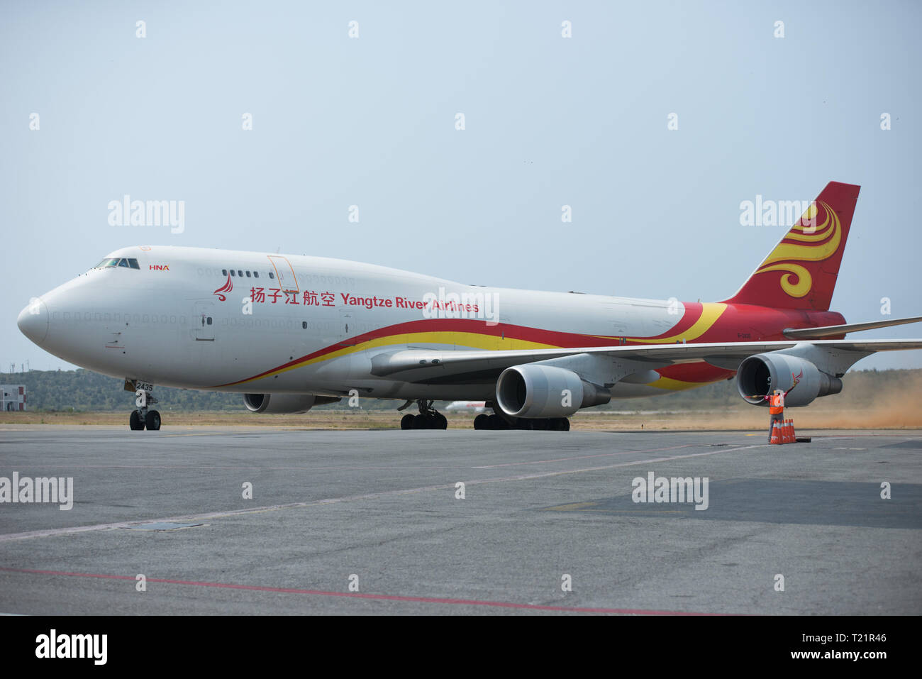 (190330) -- CARACAS, March 30, 2019 (Xinhua) -- The plane loaded with Chinese aids arrives at the Simon Bolivar International Airport in Maiquetia in the state of Vargas, Venezuela, on March 29, 2019. The Venezuelan government received on Friday medical aid from China. (Xinhua/Marcos Salgado) Stock Photo