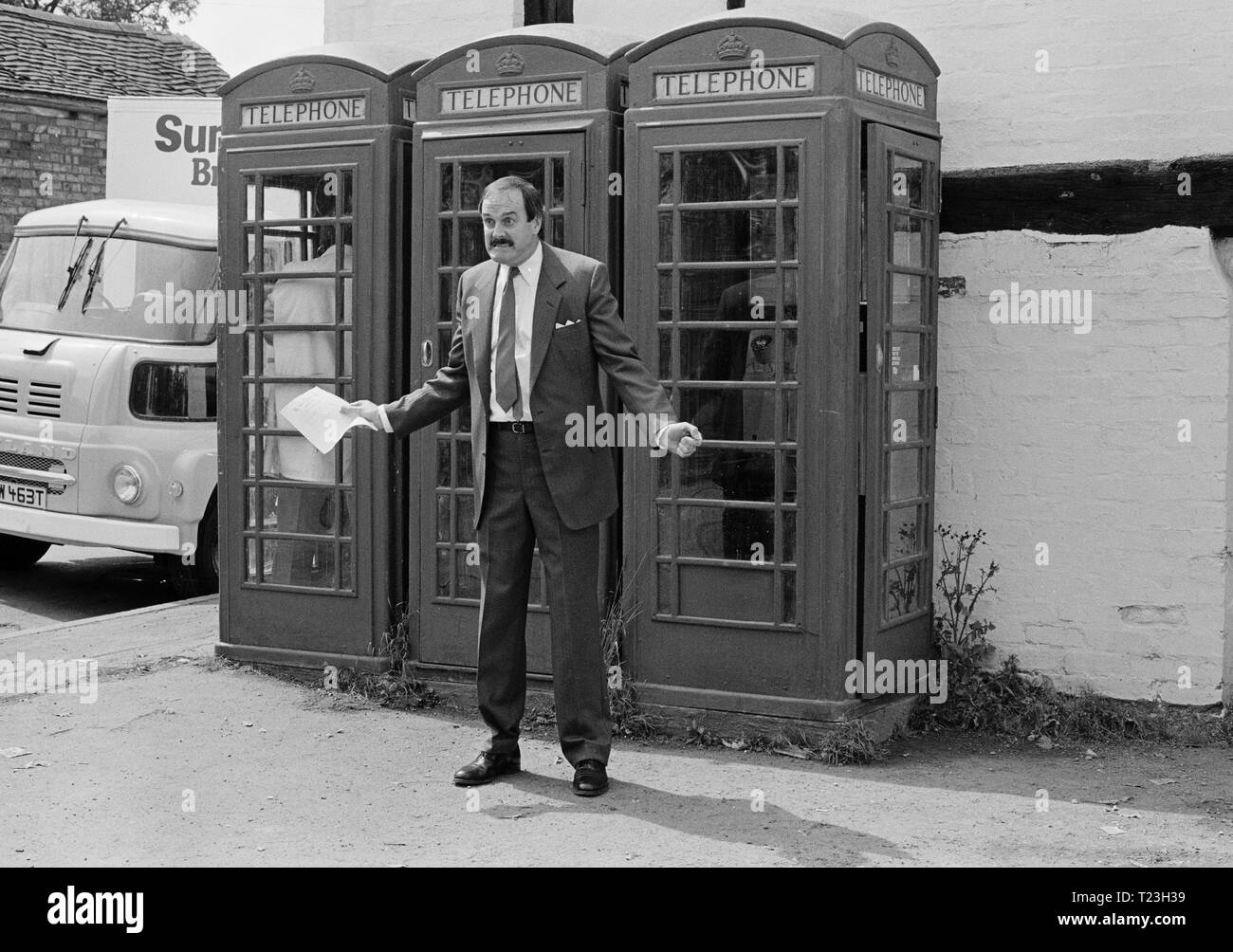 Clockwise (1986) John Cleese, Date 1986 Stock Photo Alamy