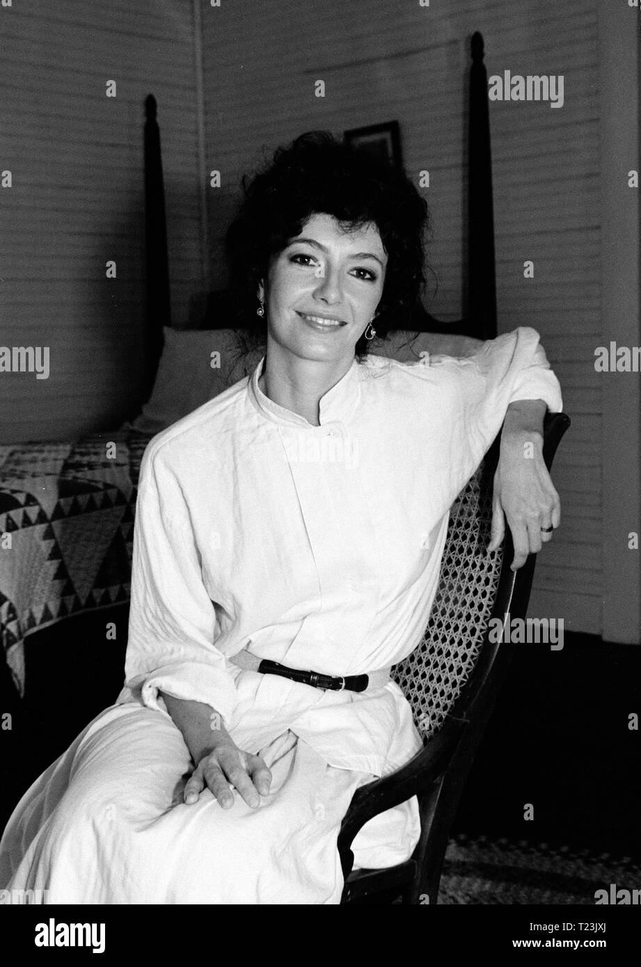 Cross Creek (1983)  Mary Steenburgen,      Date: 1983 Stock Photo