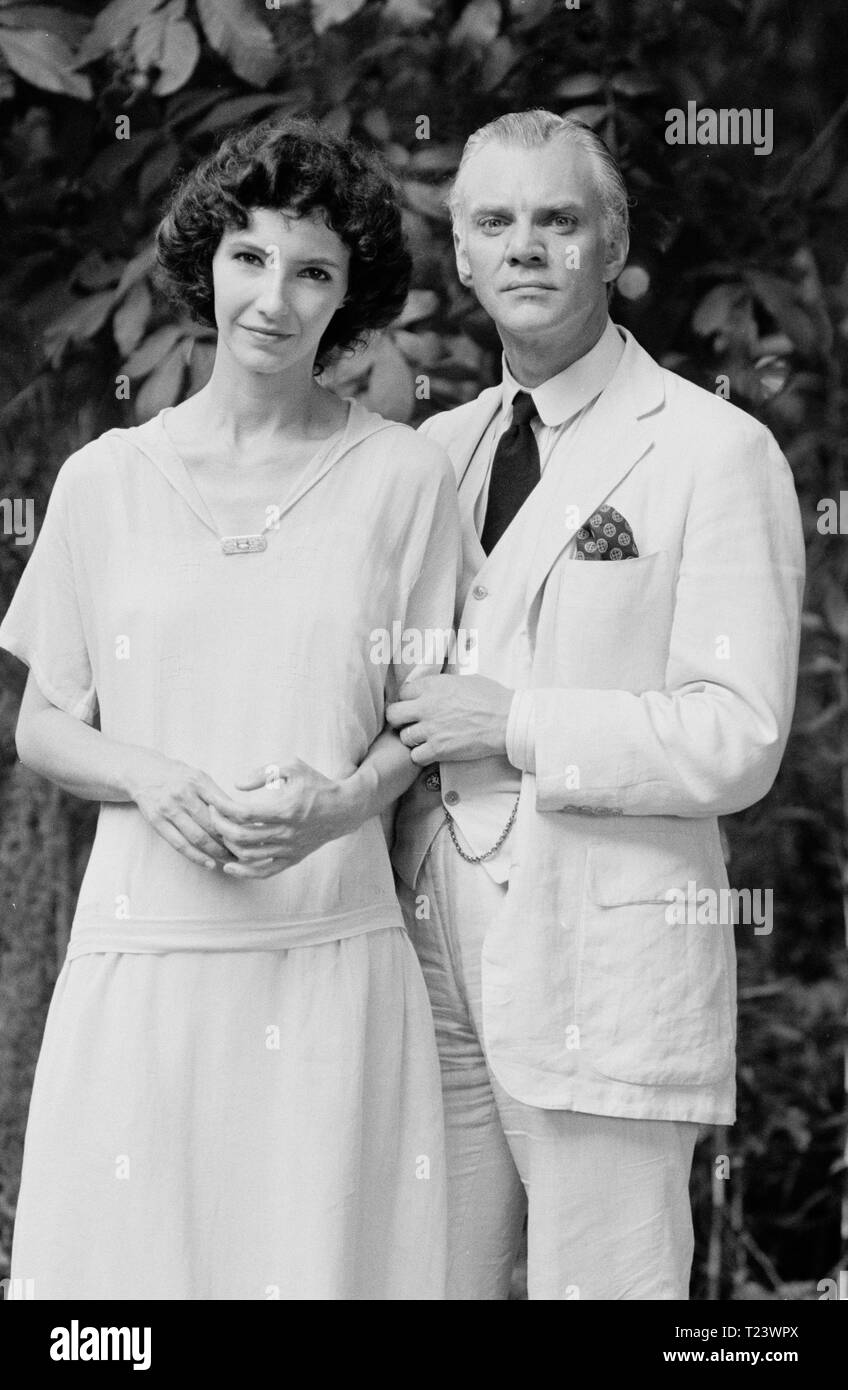 Cross Creek (1983) Mary Steenburgen, Malcolm McDowell, Date 1983 Stock