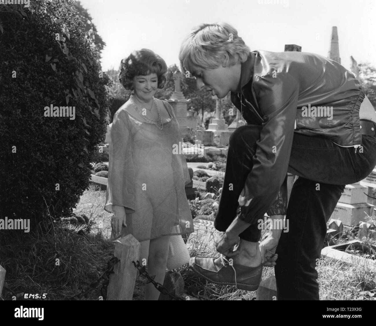 Entertaining Mr Sloane (1970)  Peter McEnery,  Beryl Reid,      Date: 1970 Stock Photo