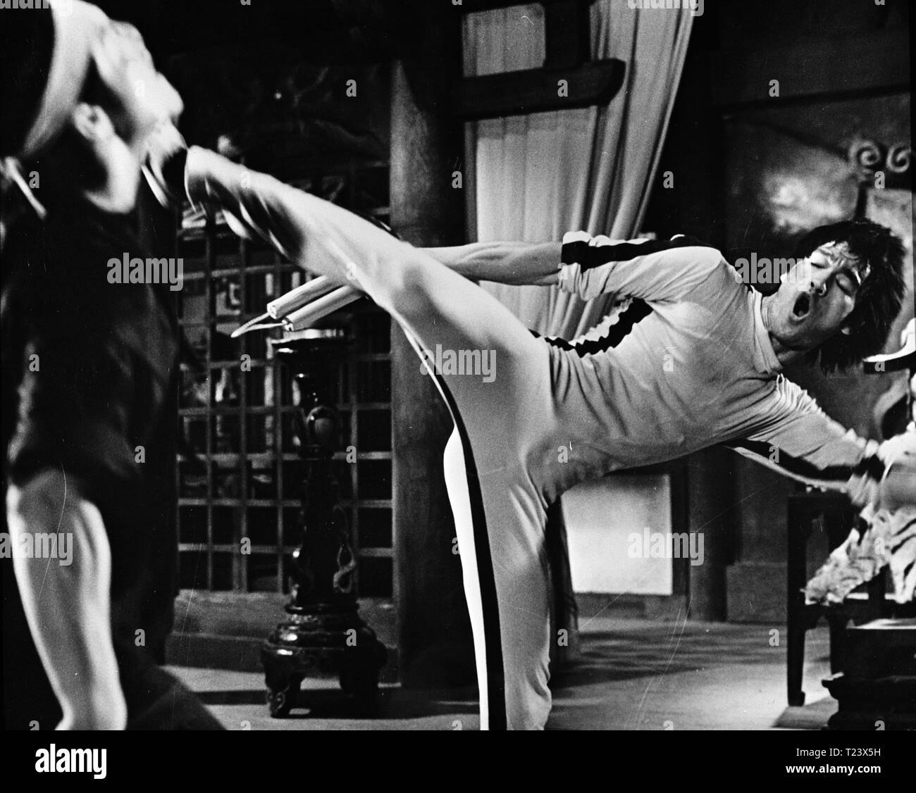 Game of death bruce lee hi-res stock photography and images - Alamy