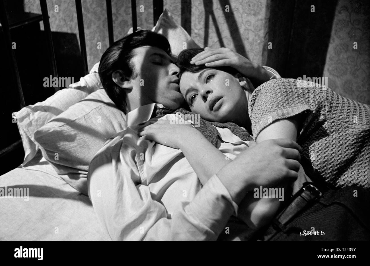 The LShaped Room (1962) Leslie Caron, Tom Bell, Date 1962 Stock Photo