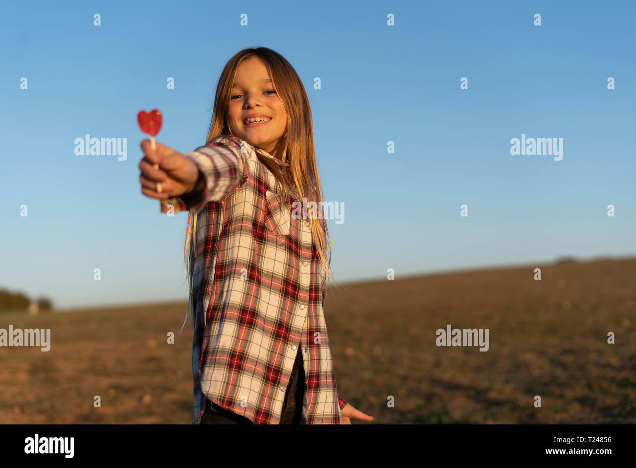 Blond girl smiling hi-res stock photography and images - Alamy