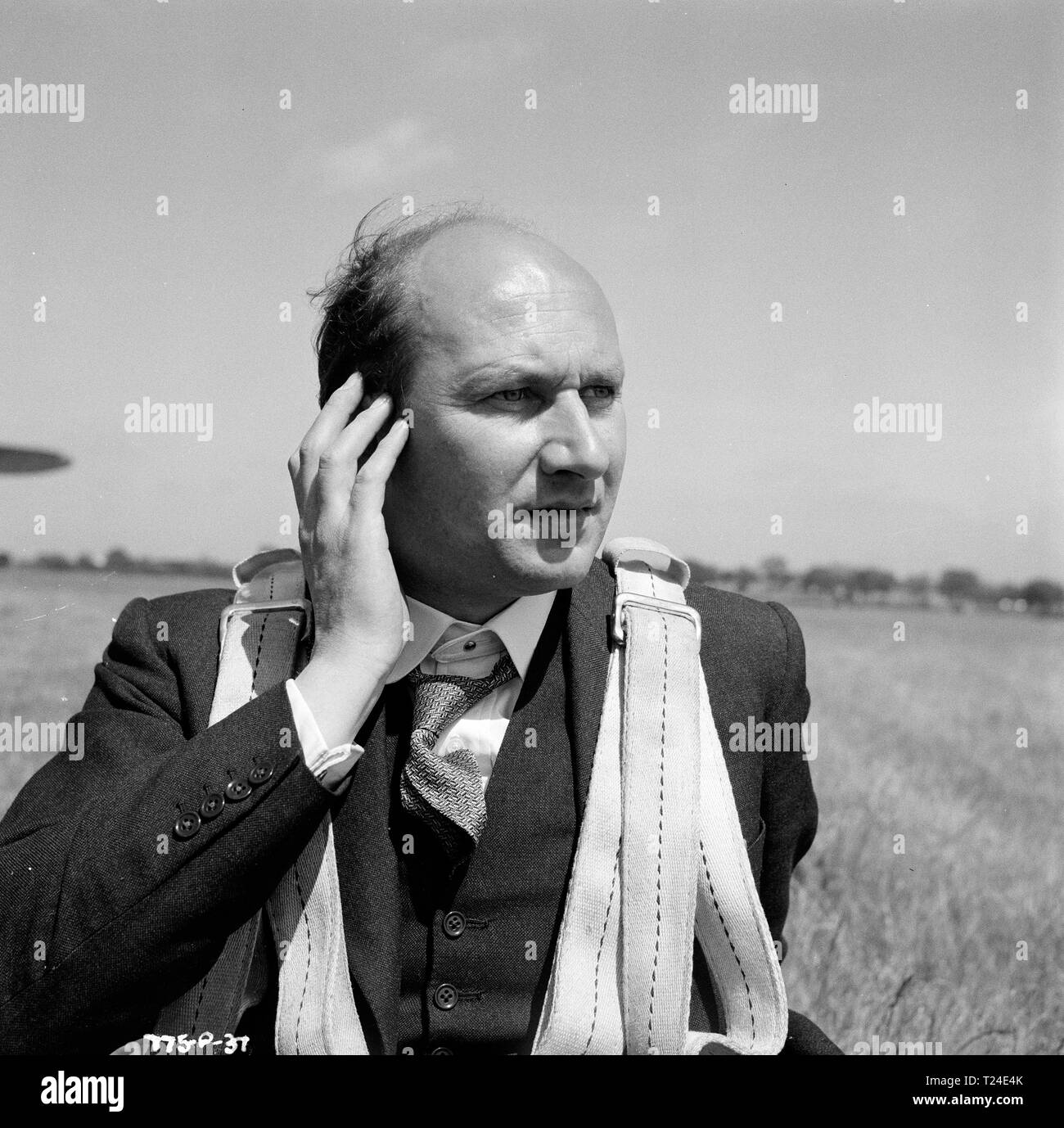 The Man in the Sky (1957) Donald Pleasence,      Date: 1957 Stock Photo