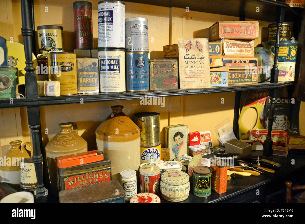 Grocers shop. The Victorian village inside Milton Keynes Museum, Wolverton and Greenleys, in Milton Keynes, Buckinghamshire, UK Stock Photo
