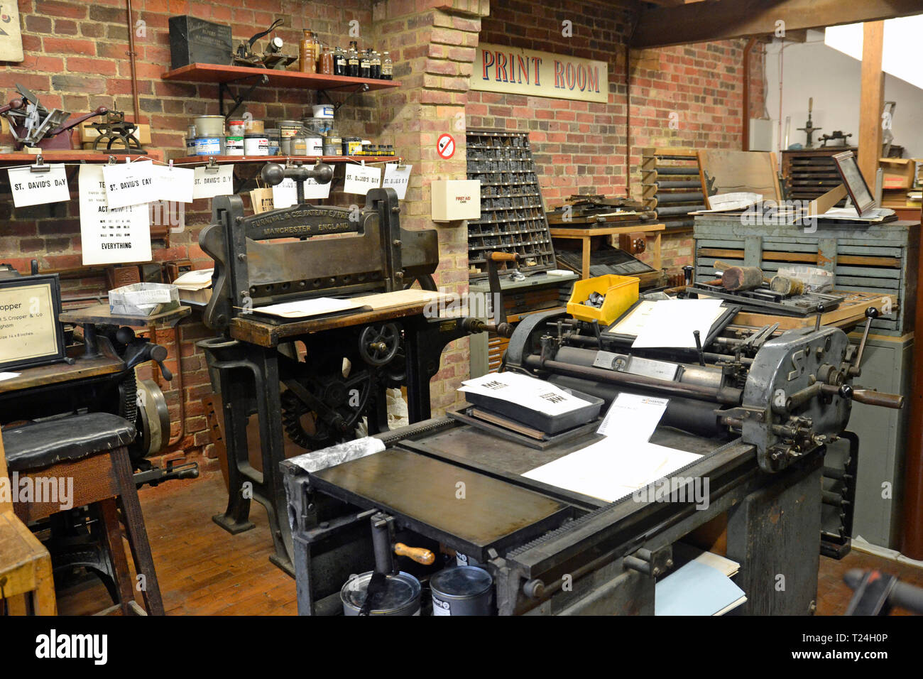 Print works hi-res stock photography and images - Alamy