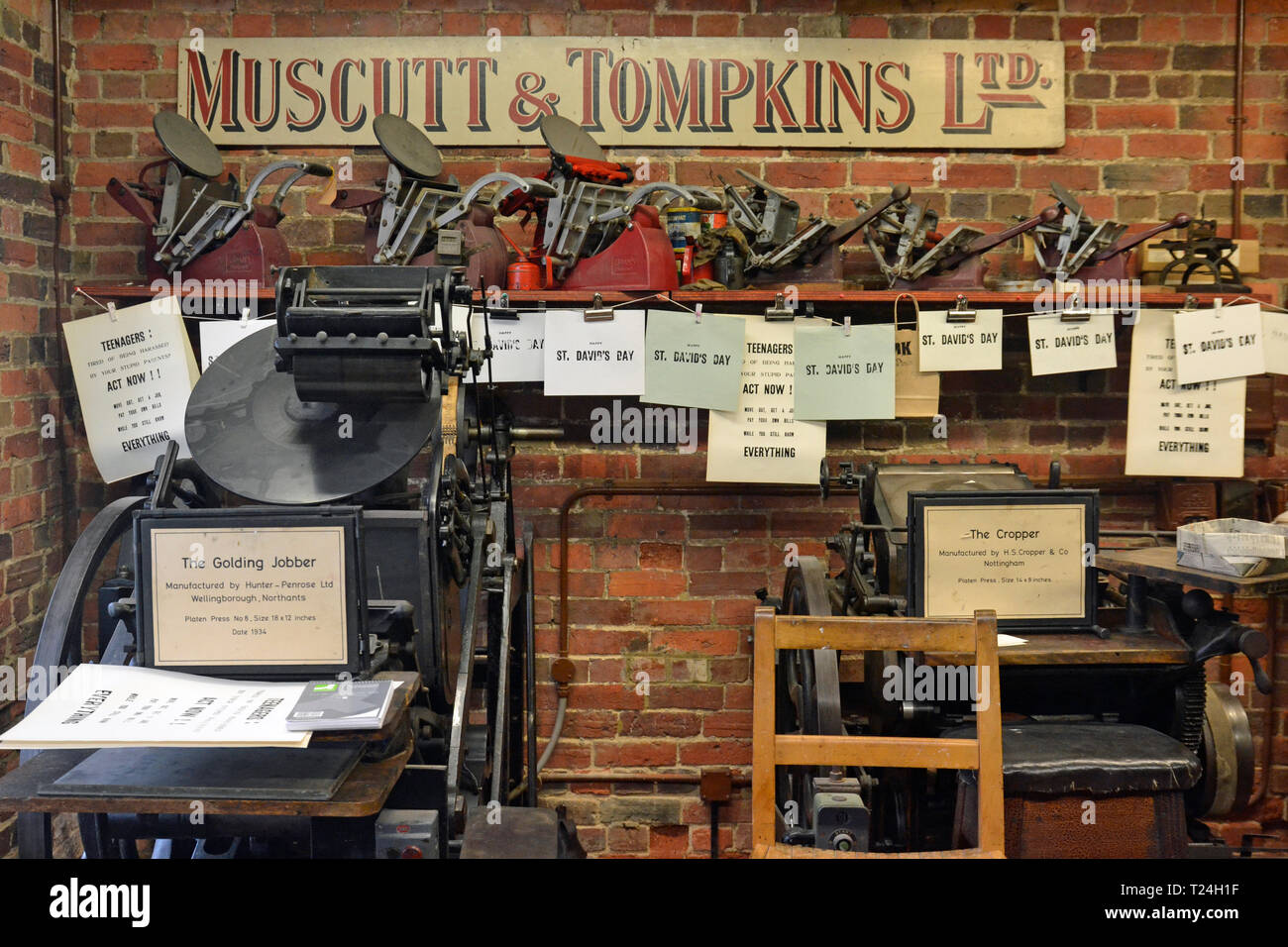Print works hi-res stock photography and images - Alamy