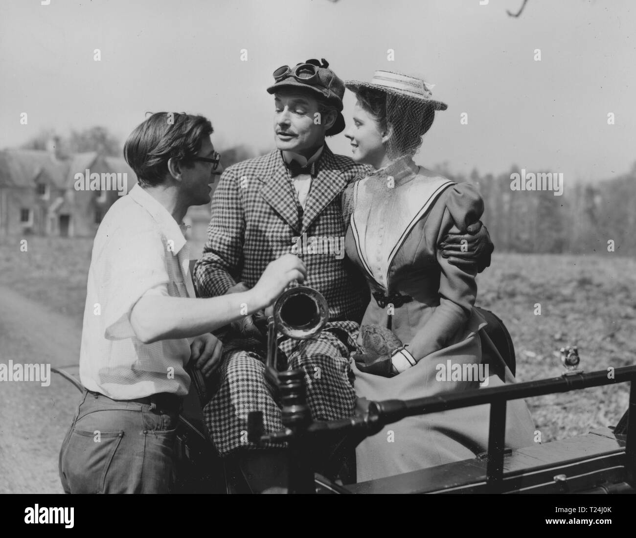 The Magic Box (1952) Robert Donat, Film director John Boulting ...