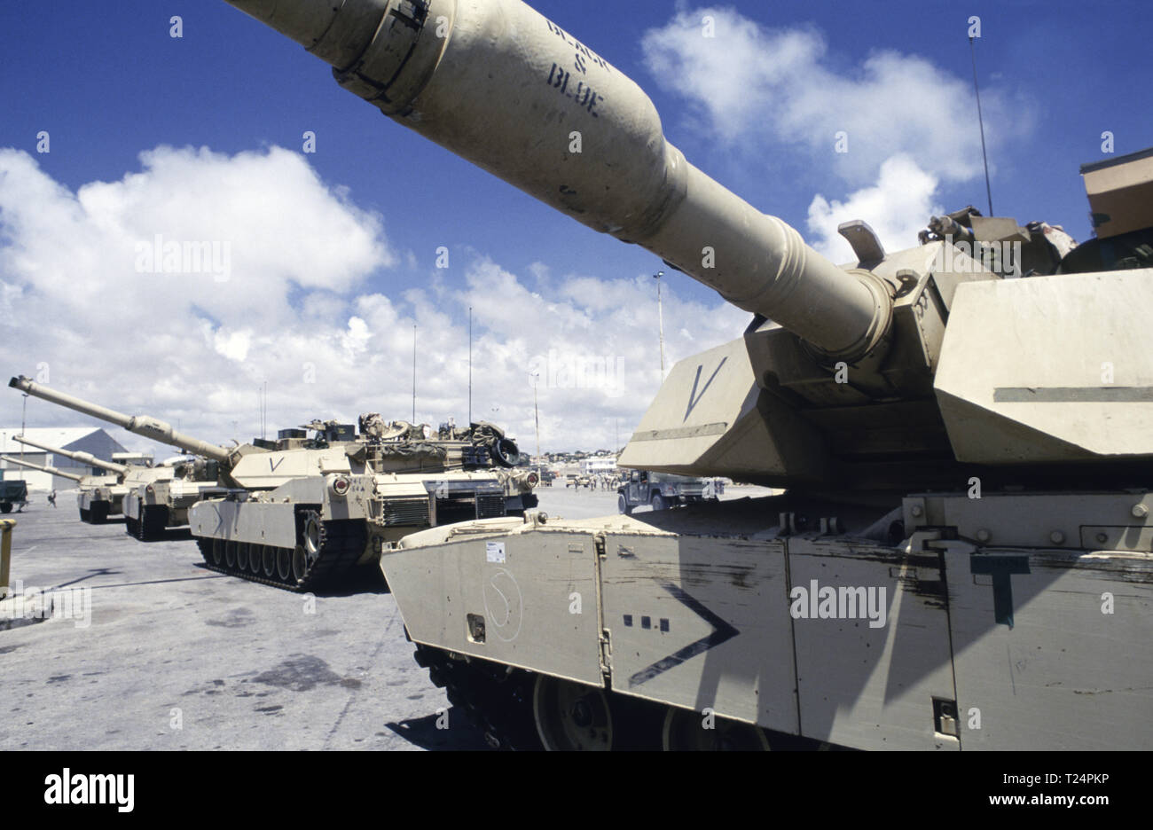 30th October 1993 U.S. Army M1A1 Abrams tanks of the 24th Infantry Division, 1st Battalion of the 64th Armored Regiment lined up in the new port in Mogadishu, Somalia where they have just arrived by sea. Stock Photo