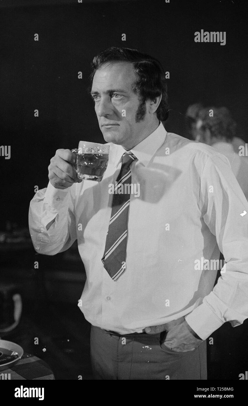 Autographe Signé Harry H Corbett - Steptoe Et Fils - Monté - Occasion