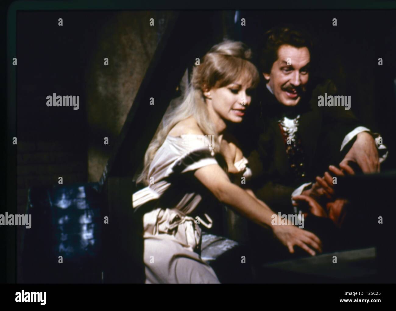 Tales of Terror (1962) Vincent Price, Joyce Jameson, Date: 1962 Stock