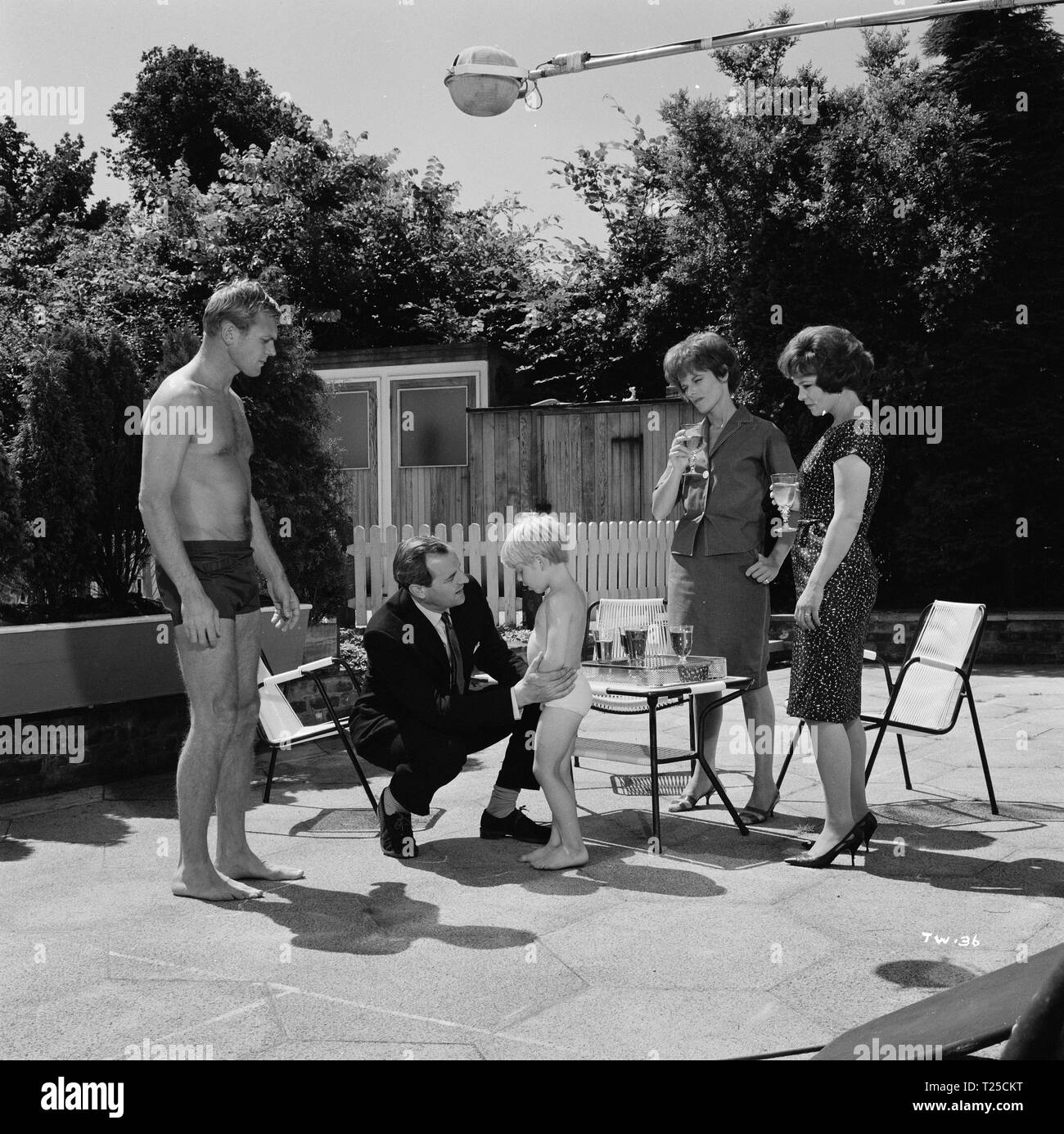 Troubled Waters (1969)  Tab Hunter, Michael Goodliffe, Andy Myers, Yvette Rees, Zena Walker,      Date: 1969 Stock Photo