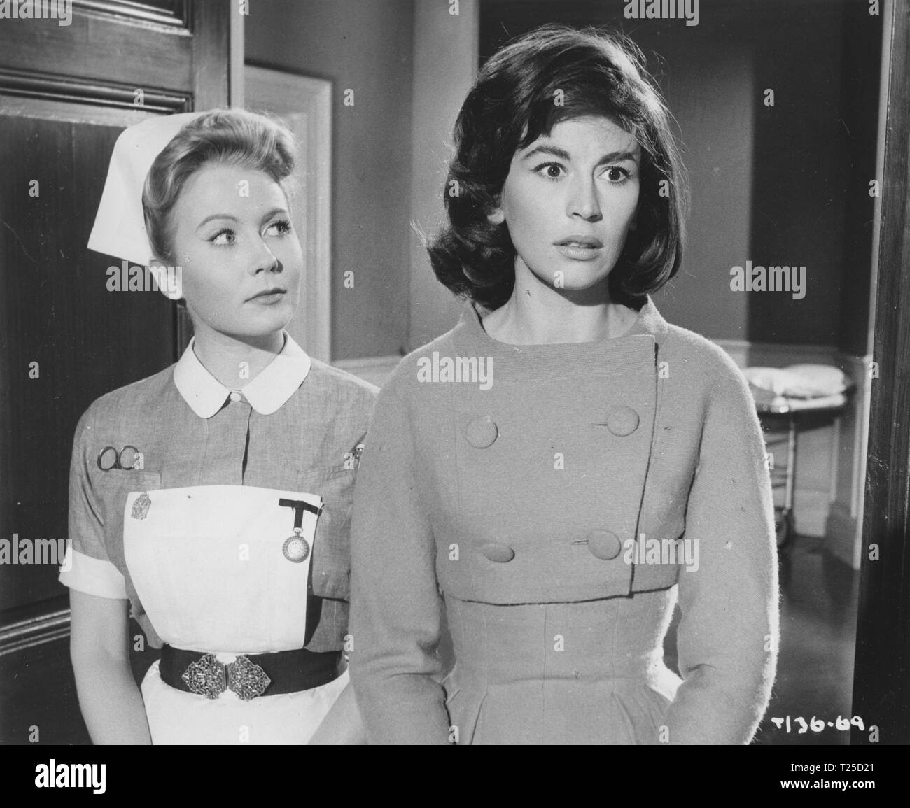 Twice Round the Daffodils (1962)  Juliet Mills,  Nanette Newman,      Date: 1962 Stock Photo