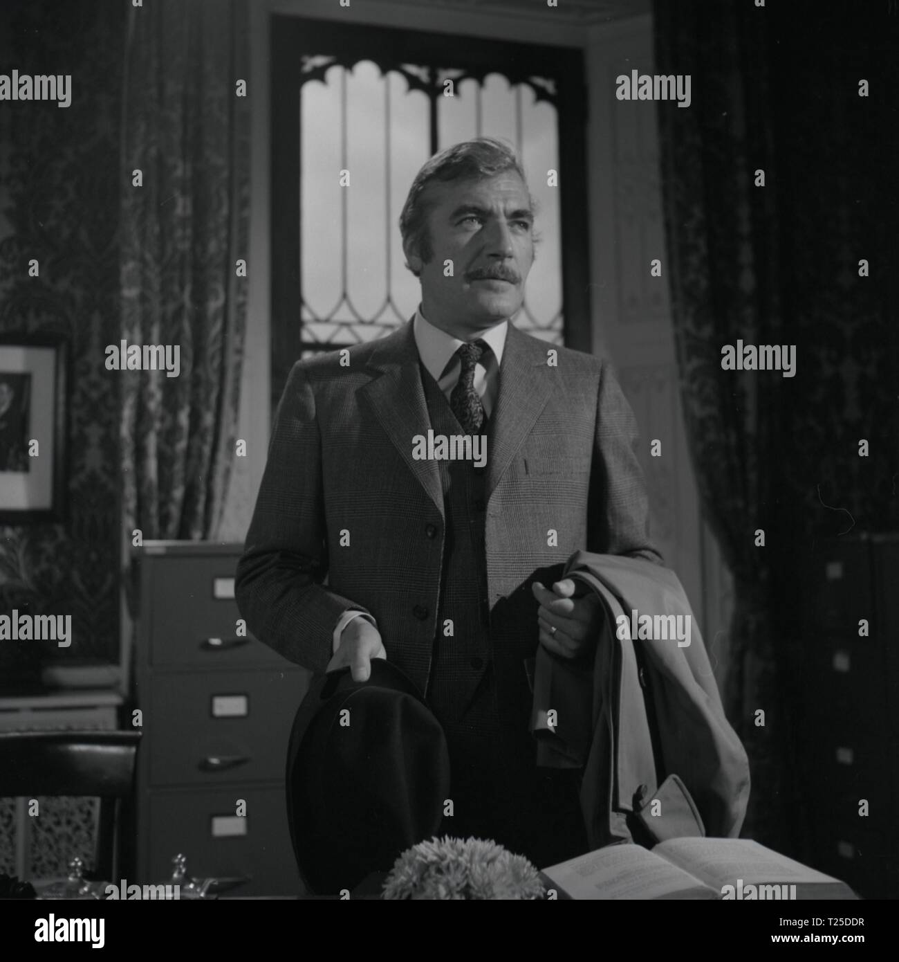 Villain (1971) Nigel Davenport, Date: 1971 Stock Photo - Alamy