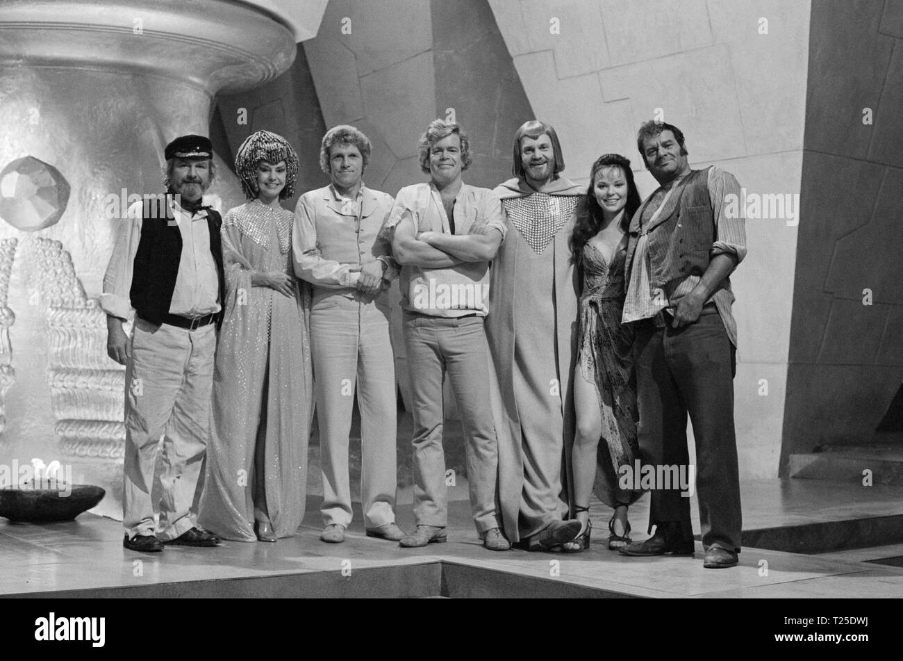 Warlords of Atlantis (1978) Shane Rimmer, Cyd Charisse, Peter Gilmore, Doug McClure, Lea Brodie,  Hal Galili,  Daniel Massey,      Date: 1978 Stock Photo