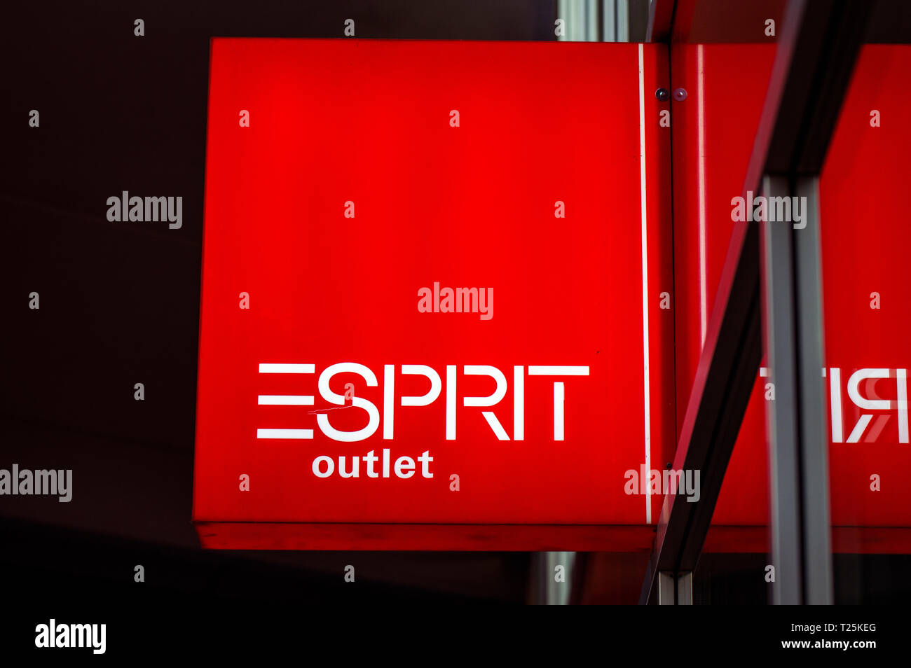 Esprit Fashion High Resolution Stock Photography and Images - Alamy