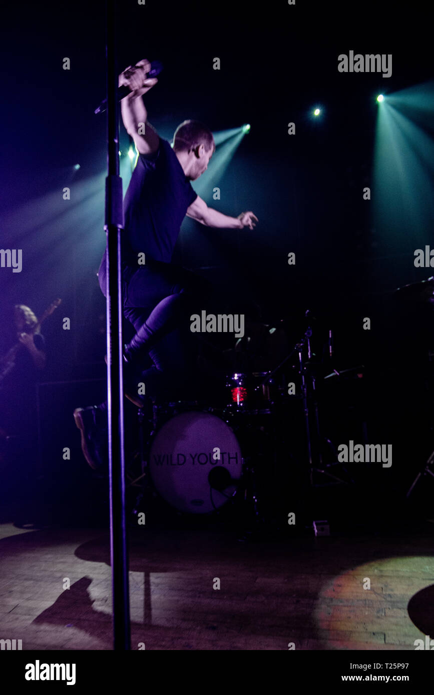 Male pop band hi-res stock photography and images - Alamy