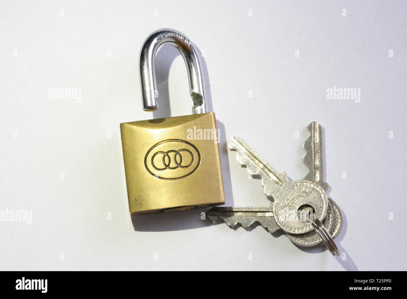 Padlock and Keys Stock Photo Alamy