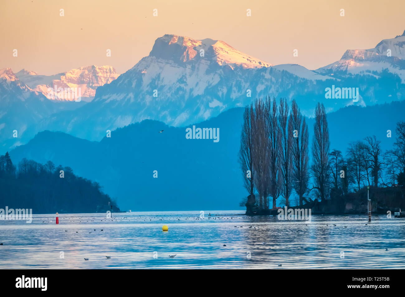 Scenic landscapes along the shores of Lake Lucerne (Vierwaldstattersee), Lucerne (Luzern), the largest city in Central Switzerland Stock Photo