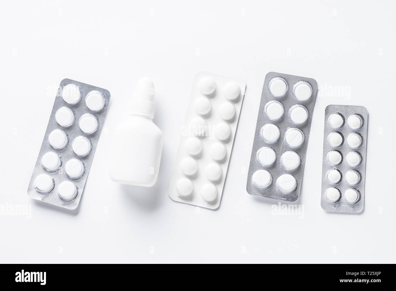 Aspirin blister pack white hires stock photography and images Alamy