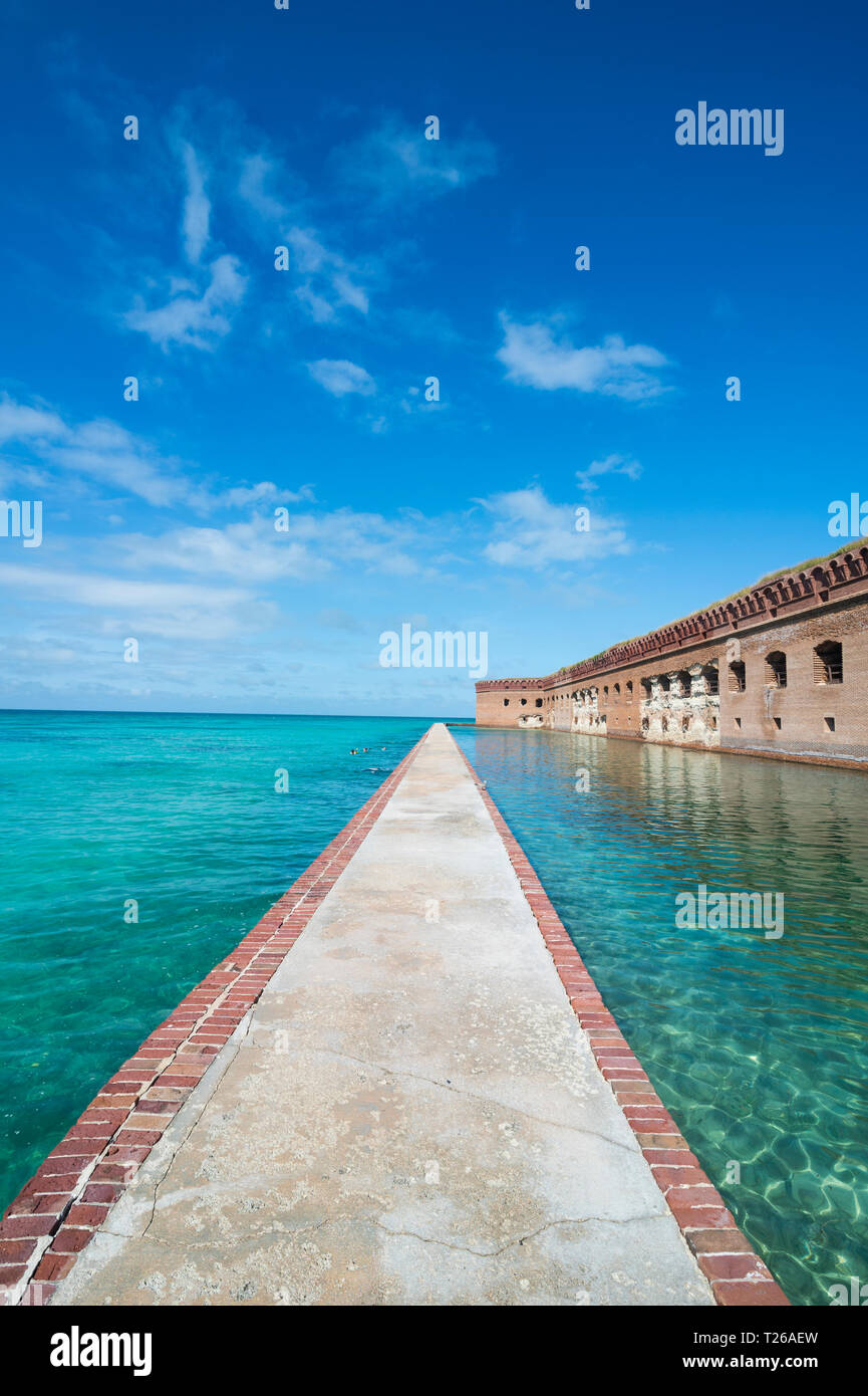 USA, Florida, Florida Keys, Dry Tortugas National Park, Pier surrounding Fort Jefferson Stock Photo