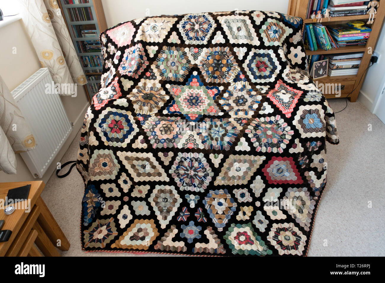 Patchwork quilt hi-res stock photography and images - Alamy