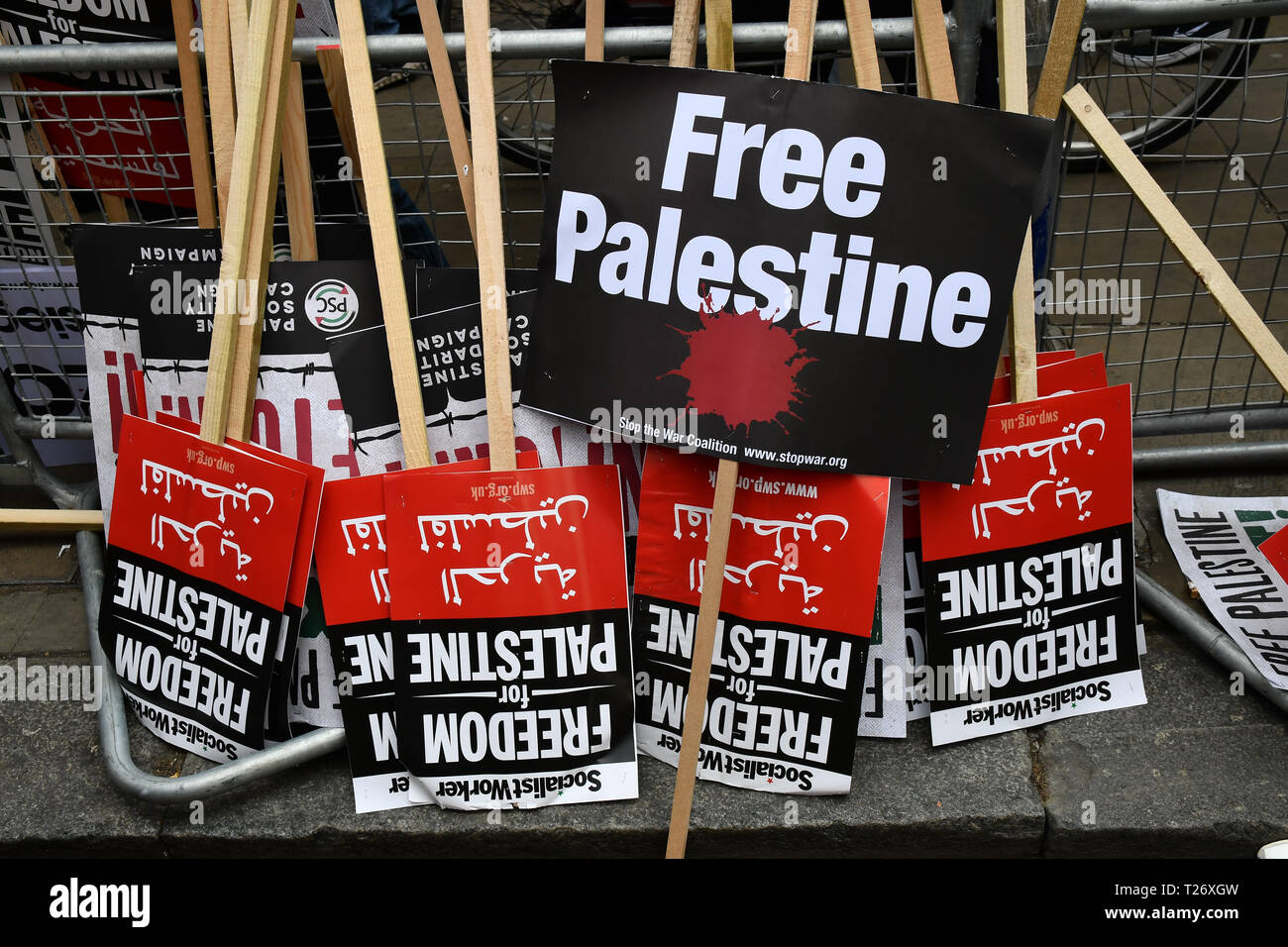 London, UK. 30th March 2019. Hundreds of pro-Palestian Students Rally for Palestine: Exist! Resist! Return! rally demand Stop Arming Israel and Gaze - End the Siege outside Israeli Embassy, Kensington High Street Credit: Picture Capital/Alamy Live News Stock Photo
