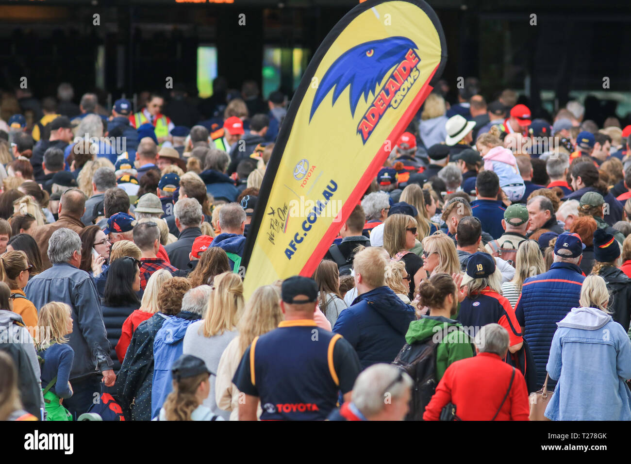 Adelaide Australia 31st March 2019.  Fans arrive at the Adelaide Oval for the 2019 AFL Women's Grand Final between Adelaide Crows and Carlton Football Club. The AFLW is an Australian rules football league for female players with the first season of the league began in February 2017 Credit: amer ghazzal/Alamy Live News Stock Photo