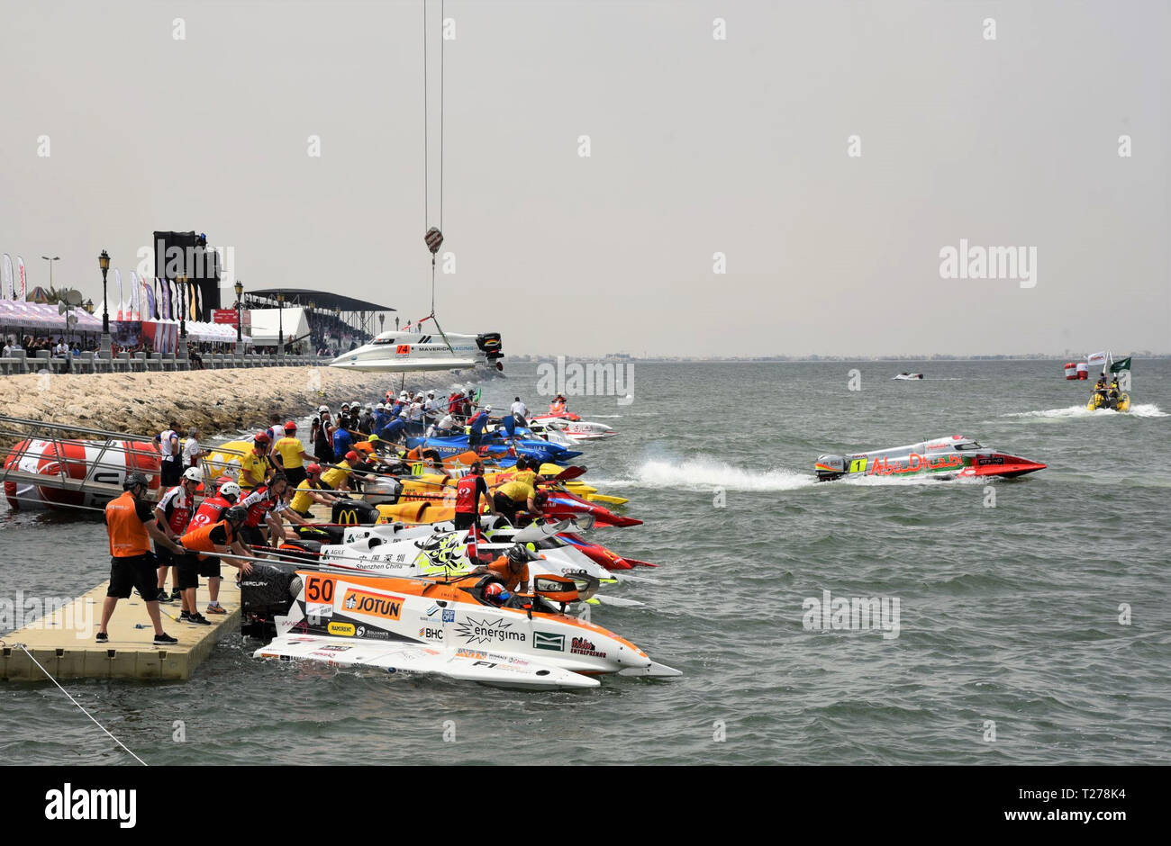 Dammam, Saudi Arabia. 30th Mar, 2019. Powerboats give a brief performance to the audience in Dammam, Saudi Arabia, March 30, 2019. Due to the strong winds and rough seas, officials announced on Saturday the cancellation of the opening round of the UIM Formula 1 World Powerboat Championship (F1H2O) in Dammam. Credit: Tu Yifan/Xinhua/Alamy Live News Stock Photo