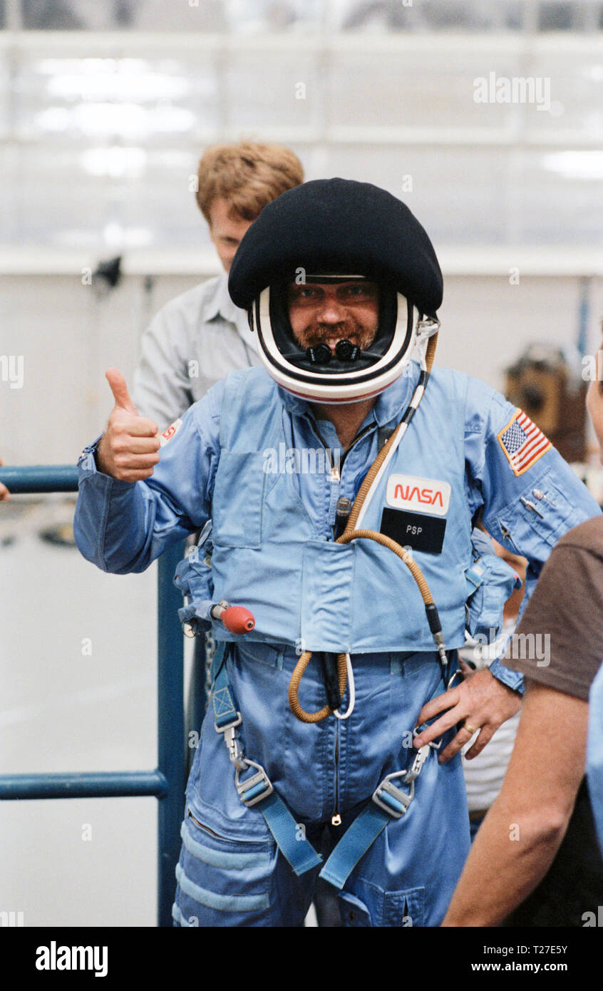 Oceanographer paul scully power hires stock photography and images Alamy