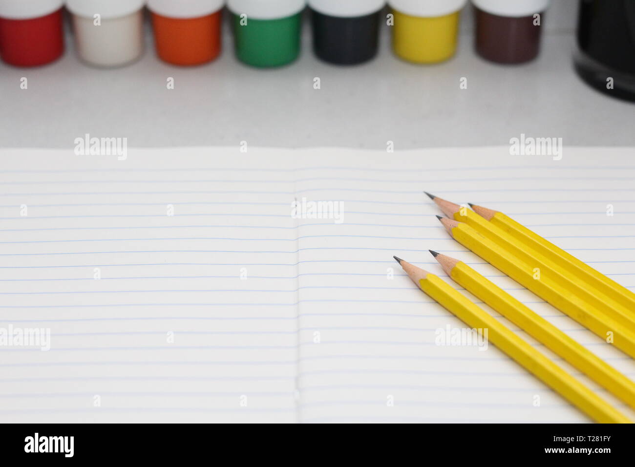 Simple Pencils For Office Workers Pencils For Drawing Pencils