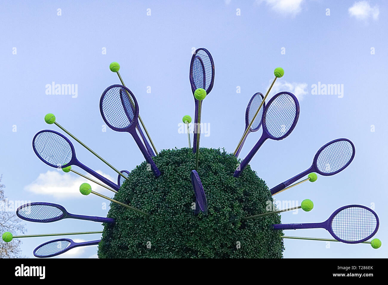 Tennis rackets balls hires stock photography and images Alamy