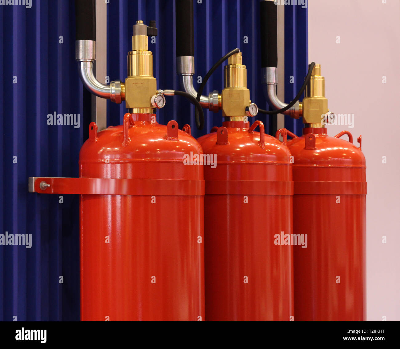 Automatic gas extinguishing installation. Modular gas fire