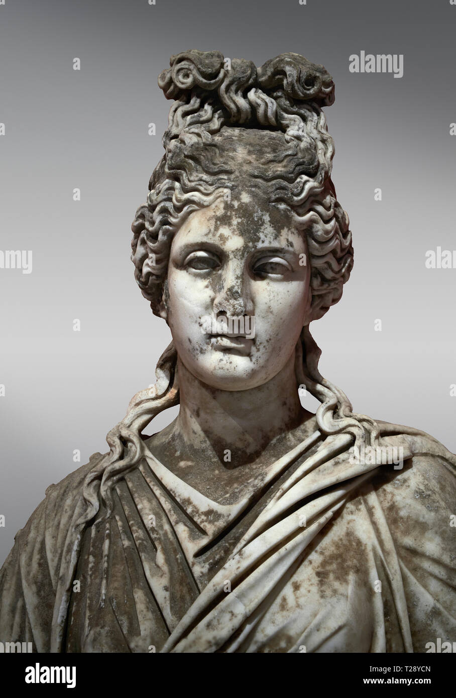 Roman statue of a woman. Marble. Perge. 2nd century AD. Inv no 2015/186