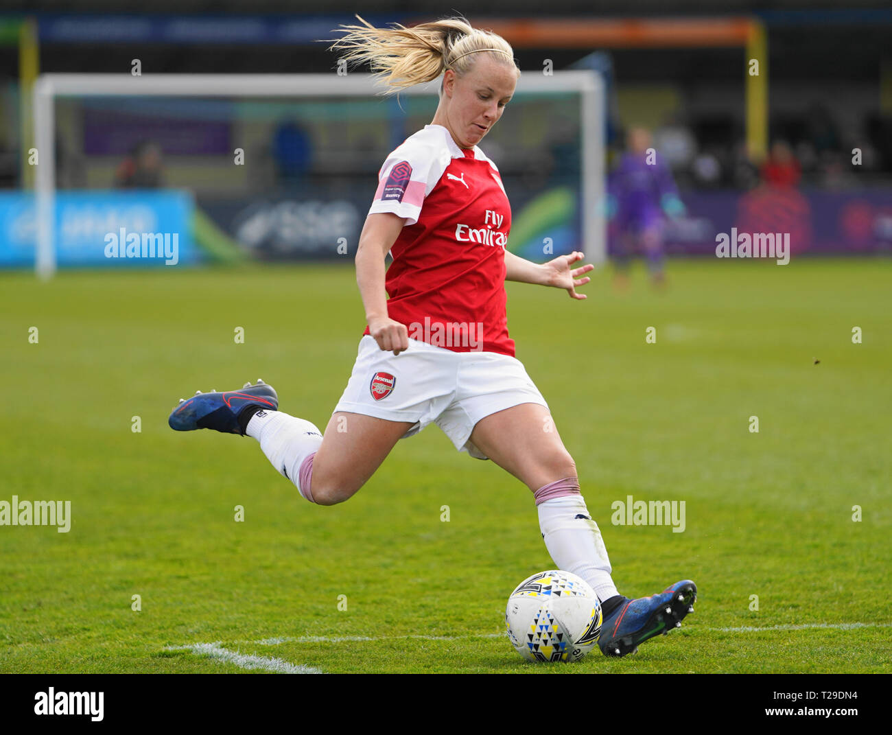 Solihull, UK. 31st Mar, 2019. SOLIHULL, ENGLAND - MARCH 31: Beth Mead of Arsenal on the ball to cross in during the FA Women's Super League football match between Birmingham City Women vs Arsenal Women at Solihull Moors FC, Damson Park on March 31, 2019 in Solihull, England. Credit: Action Foto Sport/Alamy Live News Stock Photo