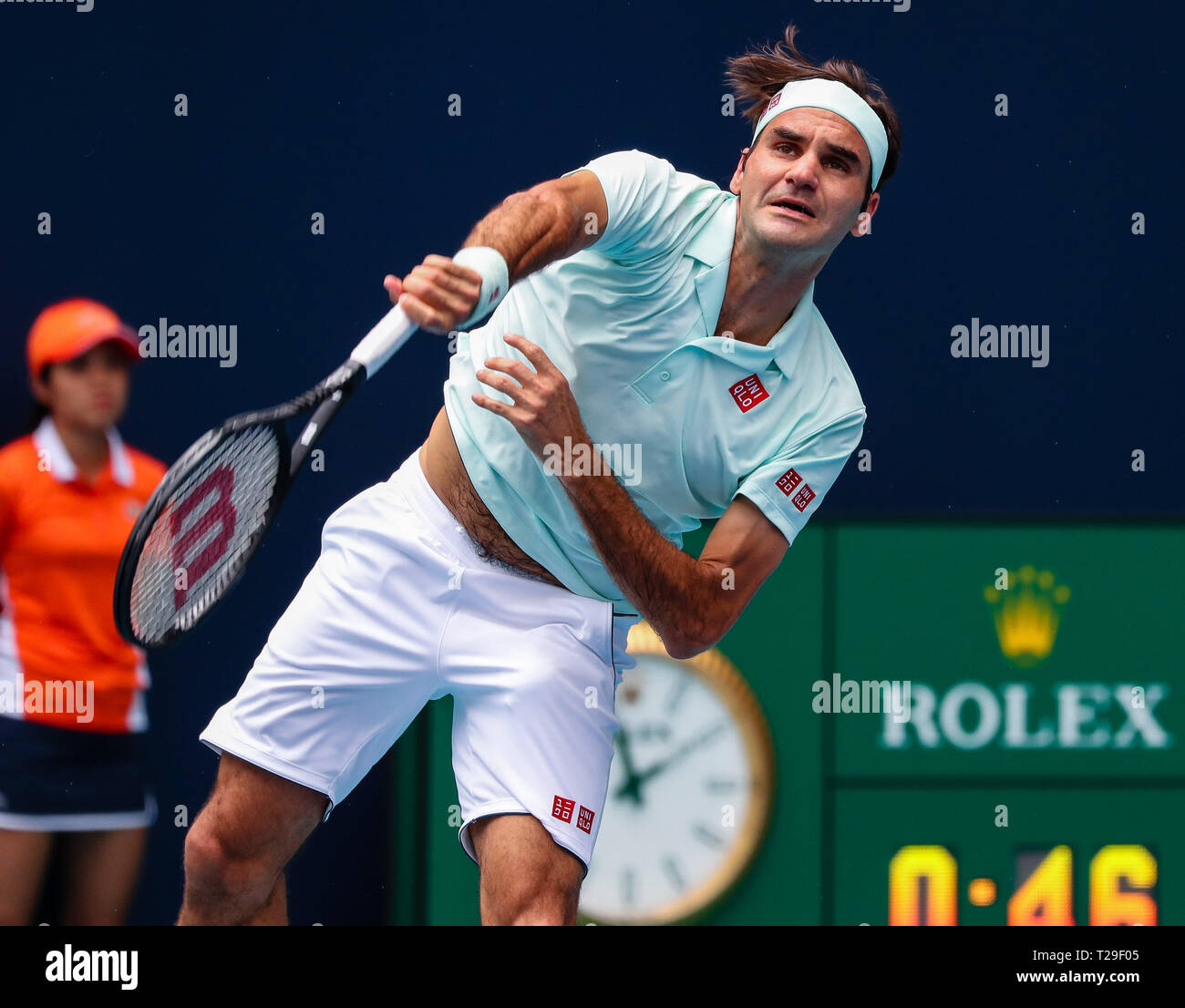 Roger federer switzerland serves mario hi-res stock photography and images  - Alamy