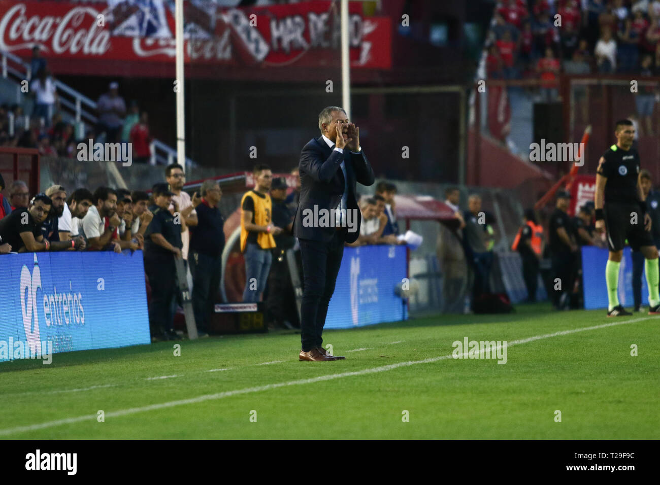 BUENOS AIRES, 30.03.2019: Ariel Holan during the match between Independiente and Vélez Sarsfield for Superliga Argentina, this saturday on Libertadores de América Stadium on Buenos Aires, Argentina. (Photo: Néstor J. Beremblum / Alamy News) Stock Photo