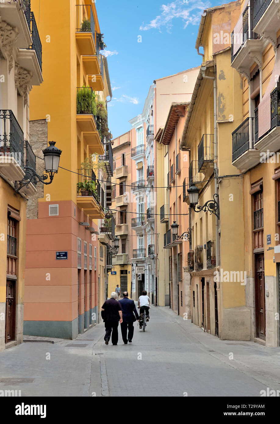Valencia, Spain - June 8, 2018: Quiet Alleyway, old narrow street in Valencia, Comunitat Valenciana, Spain. Stock Photo