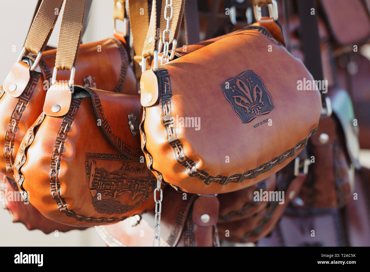 Florence, Italy - August 9, 2018: Leather bags made in Italy in the outdoor  souvenir shop. City government plans to permit only authentic Italian prod  Stock Photo - Alamy