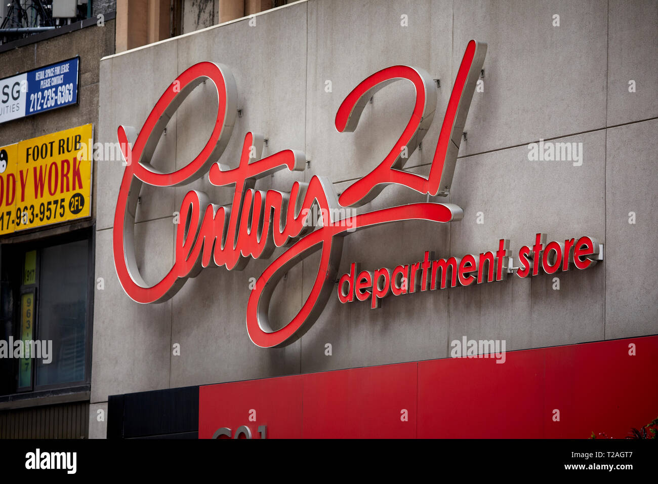 LVMH Tower, 21 East 57th Street, New York City, USA Stock Photo - Alamy