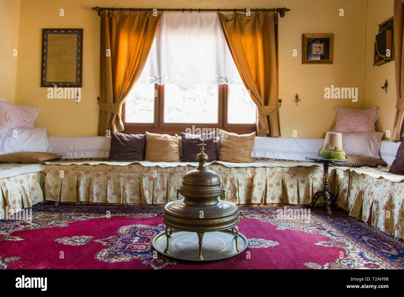 room decoration in old turkish houses Stock Photo - Alamy