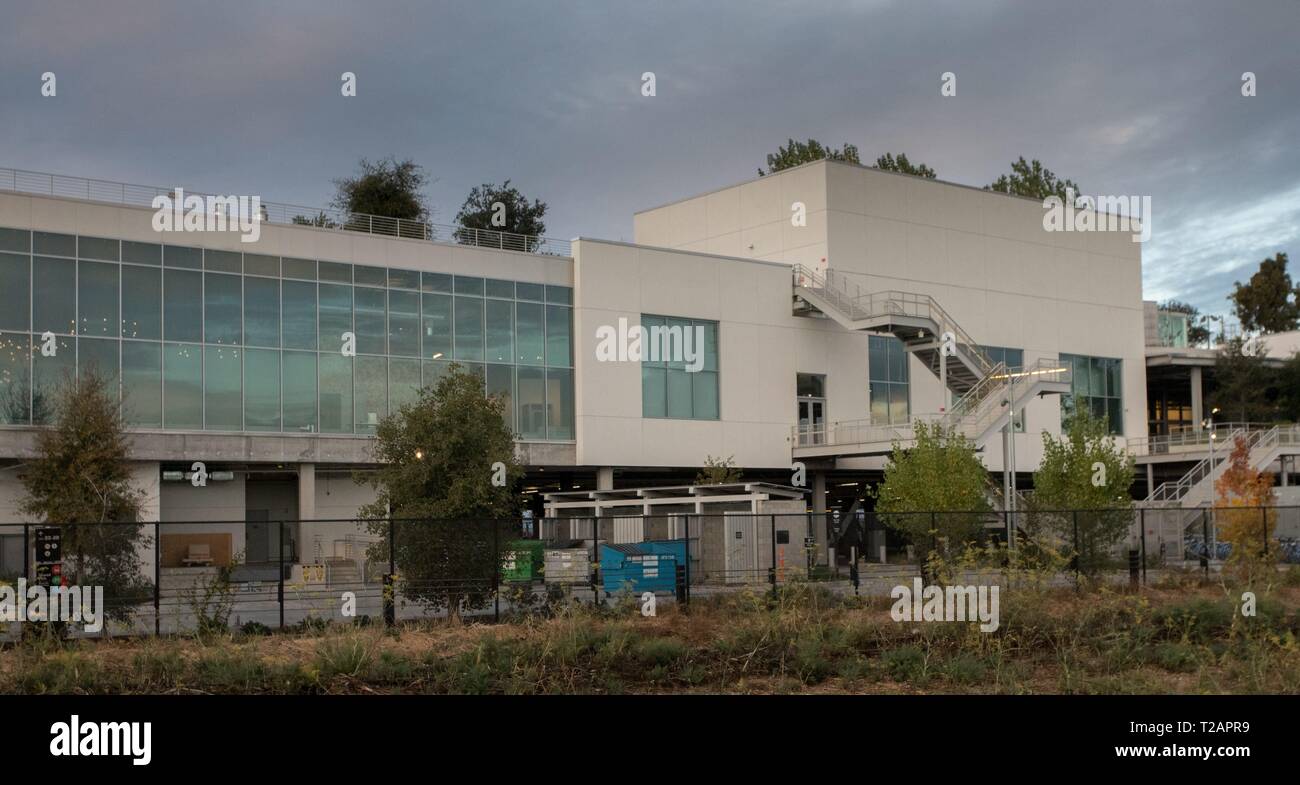 Facebook headquarters in Menlo Park, in the San Francisco Bay Area, in ...