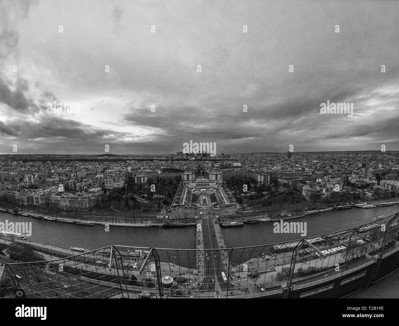 Louvre museum aerial view Black and White Stock Photos & Images - Alamy